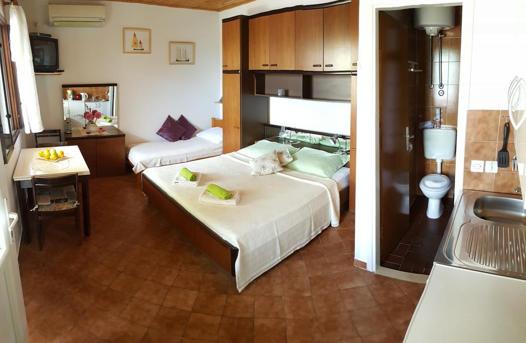 Apartments Bajo - Free Parking ดูบรอฟนิก ภายนอก รูปภาพ