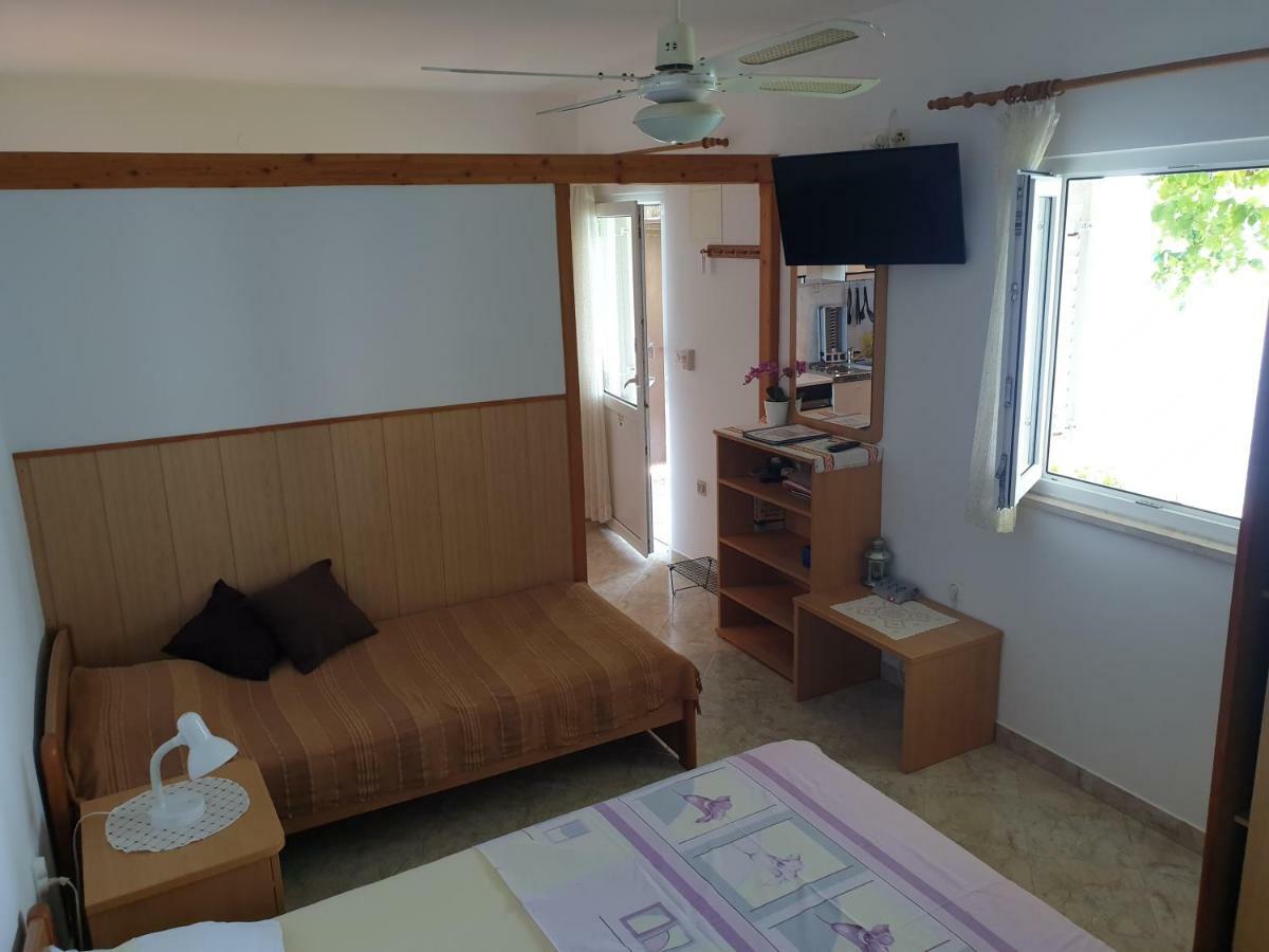 Apartments Bajo - Free Parking ดูบรอฟนิก ภายนอก รูปภาพ